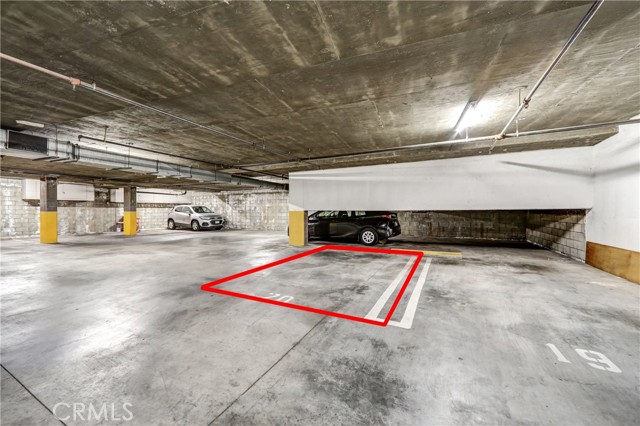 Detail Gallery Image 8 of 9 For 508 Glenwood #305,  Glendale,  CA 91202 - 2 Beds | 2 Baths