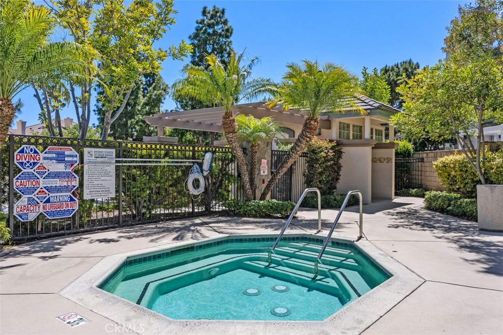 MLS #OC25261824 image #36