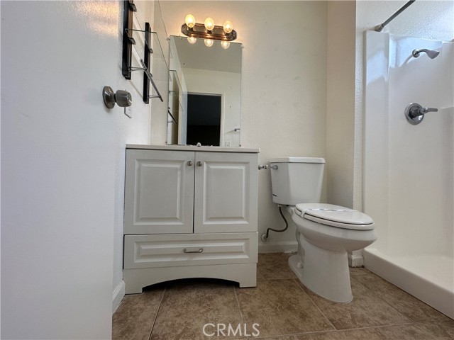 https://media.crmls.org/medias/d42310be-299e-4a19-bcfa-687427631993.jpg