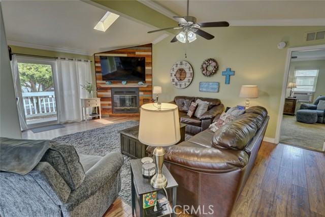 Detail Gallery Image 22 of 51 For 16222 Monterey Ln #107,  Huntington Beach,  CA 92649 - 2 Beds | 2 Baths