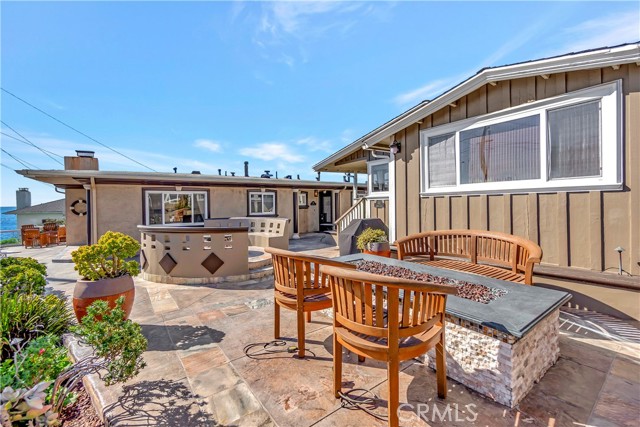 150 Cress Street, Laguna Beach CA: https://media.crmls.org/medias/d4241101-8c21-4a14-9c16-73b3bee1f69c.jpg
