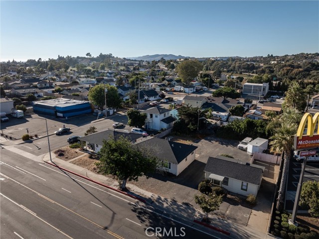 Detail Gallery Image 1 of 19 For 414 E Grand Ave, Arroyo Grande,  CA 93420 - 6 Beds | 4 Baths