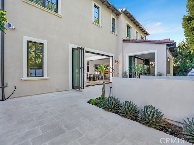 Detail Gallery Image 66 of 68 For 127 Larksong, Irvine,  CA 92602 - 6 Beds | 6/1 Baths