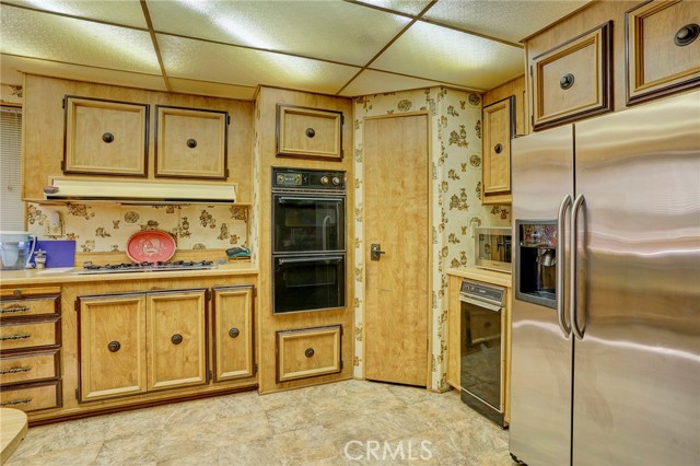 Detail Gallery Image 17 of 39 For 1919 W Coronet #128,  Anaheim,  CA 92801 - 2 Beds | 2 Baths