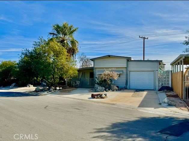 Detail Gallery Image 1 of 1 For 69490 Fairway Dr, Desert Hot Springs,  CA 92241 - 2 Beds | 2 Baths