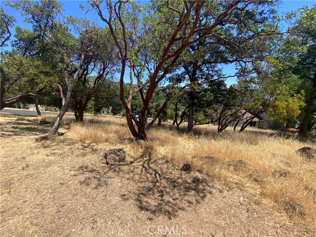 Detail Gallery Image 3 of 5 For 18267 N Shore Dr, Hidden Valley Lake,  CA 95467 - – Beds | – Baths