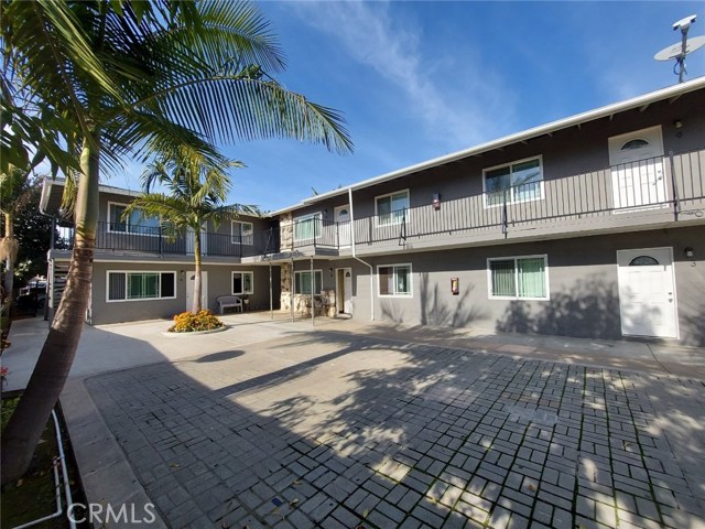 1941 Pomona Ave, Costa Mesa, CA 92627