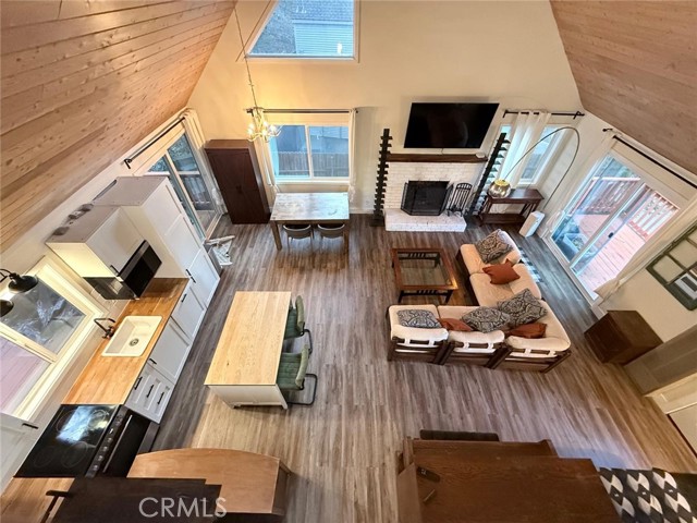 Detail Gallery Image 10 of 25 For 286 Terrace, Lake Arrowhead,  CA 92352 - 2 Beds | 1 Baths