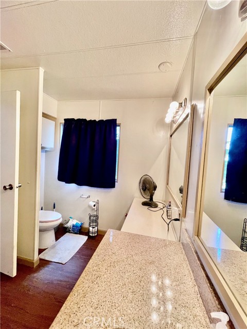 703 Oro Dam W Boulevard, Oroville CA: https://media.crmls.org/medias/d42817cf-c977-463a-9925-9e0d9056d366.jpg
