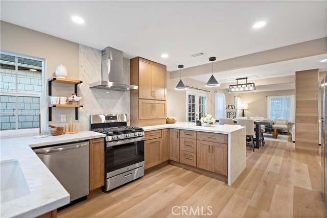 Front Image Thumbnail for CROC25232738