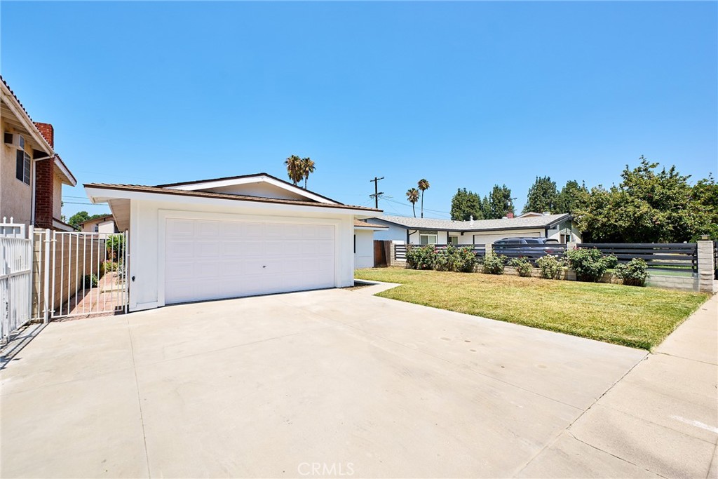 MLS #OC26138586 image #27