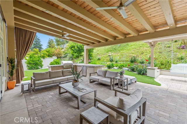 25410 PRADO DE LAS BELLOTAS, Calabasas CA: https://media.crmls.org/medias/d4291311-b5b8-4a18-989c-cfc3e3cf2134.jpg