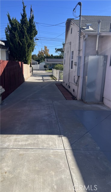 Detail Gallery Image 14 of 16 For 5949 N Walnut Grove, San Gabriel,  CA 91775 - 3 Beds | 2 Baths