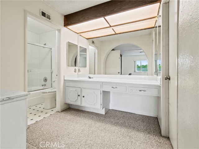 Detail Gallery Image 47 of 55 For 25582 Old Course Way, Valencia,  CA 91355 - 4 Beds | 3 Baths