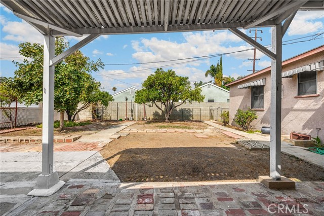 2100 W Valencia Drive, Fullerton CA: https://media.crmls.org/medias/d42b533c-12df-4360-a0c6-f0b3c5d7ab1a.jpg