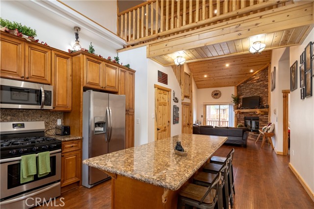 Detail Gallery Image 12 of 50 For 430 Division Dr, Big Bear City,  CA 92314 - 6 Beds | 5/1 Baths