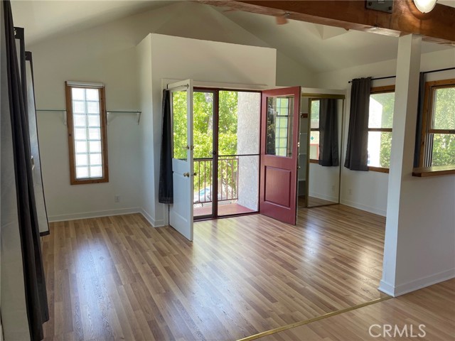 5257 Sylmar Avenue, Sherman Oaks CA: https://media.crmls.org/medias/d42c6c79-618f-4aeb-8b77-39f2b3d9614c.jpg