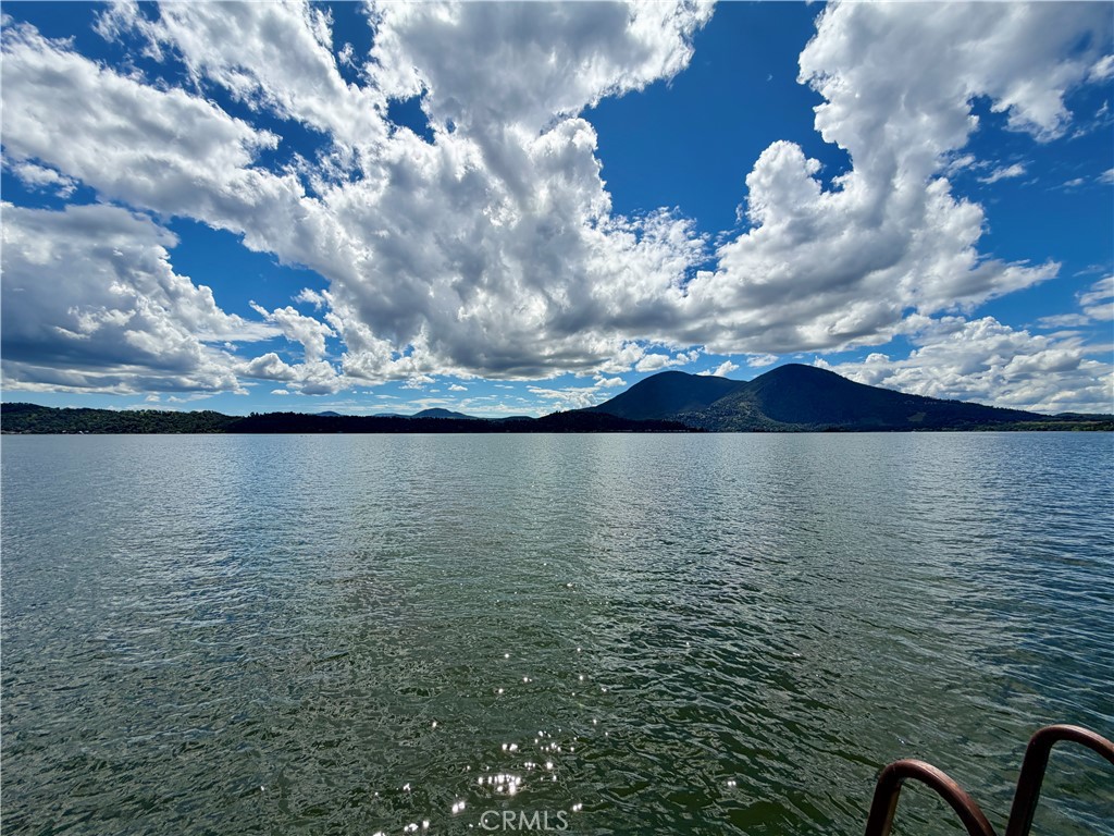 https://media.crmls.org/medias/d42d0058-2e59-49ed-ba97-193bf6b4eeb8.jpg?preset=X-Large