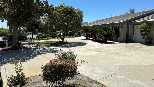1931 N Redding Way, Upland CA: https://media.crmls.org/medias/d42e017d-6968-42af-b17d-cafd02be09c0.jpg