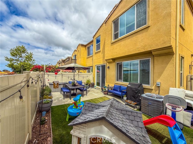 5485 San Roberto, San Diego CA: https://media.crmls.org/medias/d42e5e38-63c2-4fbf-aa58-8a8f317cbfb6.jpg