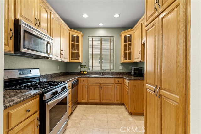 Detail Gallery Image 14 of 48 For 11215 Reagan St, Los Alamitos,  CA 90720 - 3 Beds | 2/1 Baths