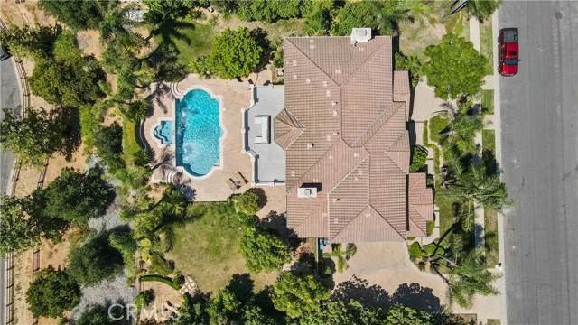 613 Noble Road photo 8