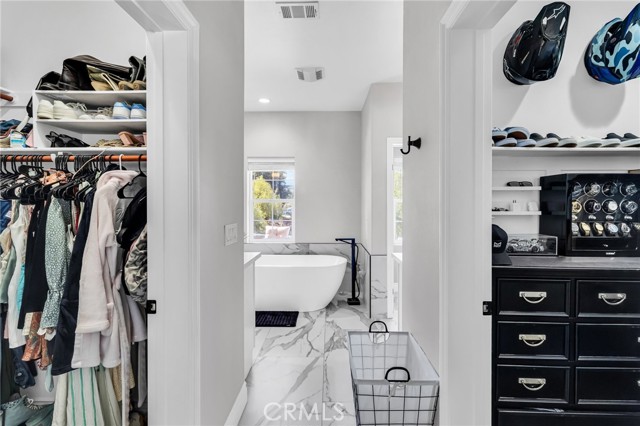 35426 Calle Grande, Lake Elsinore CA: https://media.crmls.org/medias/d42f093c-24df-433b-9dbb-83c681434177.jpg