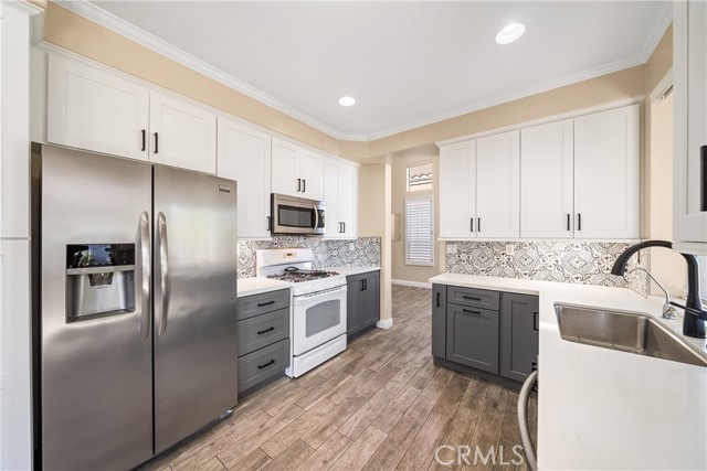 Image 15 of 33 For 9186 Lantana Drive