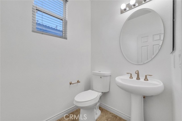 Detail Gallery Image 7 of 39 For 9058 Chimney Rock Ave, Hesperia,  CA 92344 - 4 Beds | 3 Baths