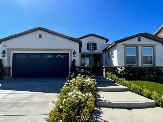 Detail Gallery Image 1 of 15 For 12381 Del Sur St, Victorville,  CA 92392 - 4 Beds | 3 Baths