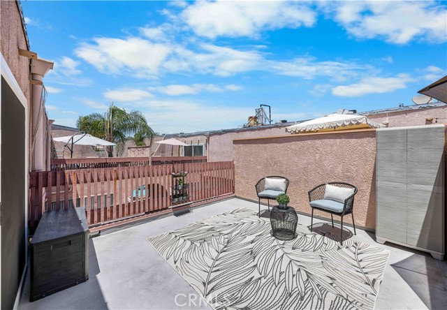 7924 Woodman Avenue, Panorama City CA: https://media.crmls.org/medias/d4303345-aa18-4df3-958d-eaf9058f288a.jpg