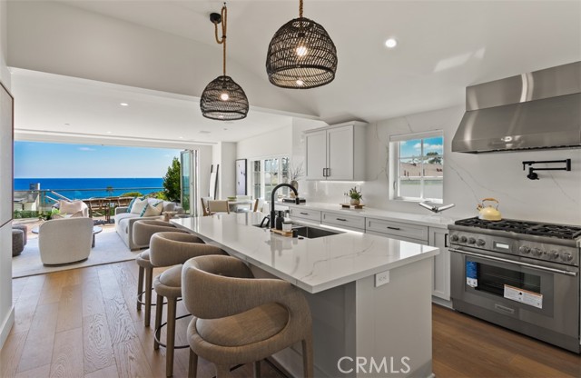 Detail Gallery Image 13 of 47 For 1373 N Coast Hwy, Laguna Beach,  CA 92651 - 3 Beds | 3/1 Baths