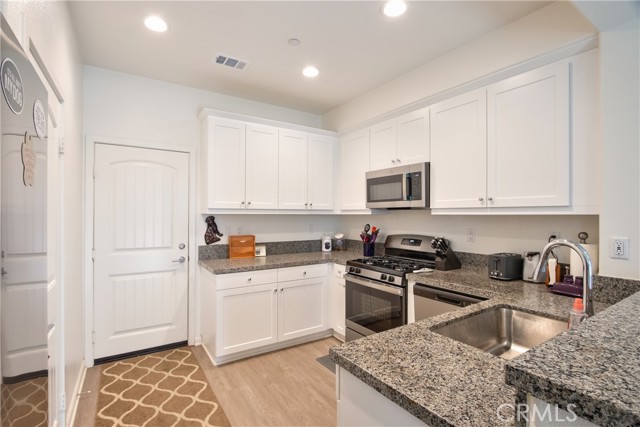 Detail Gallery Image 12 of 47 For 41976 Isadora #904,  Murrieta,  CA 92562 - 3 Beds | 2/1 Baths