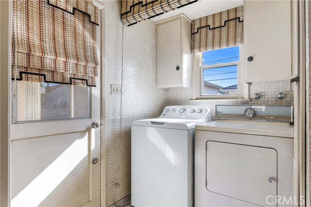 Detail Gallery Image 37 of 60 For 249 S Lincoln St, Burbank,  CA 91506 - 3 Beds | 2 Baths