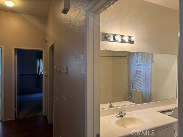 Detail Gallery Image 4 of 13 For 15165 Beartree St, Fontana,  CA 92336 - 3 Beds | 2 Baths