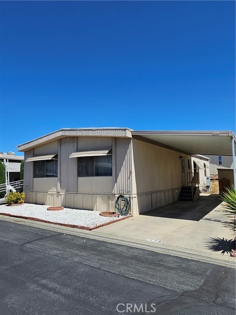 23820 Ironwood Avenue, Moreno Valley CA: https://media.crmls.org/medias/d43114c5-b3ed-4e5b-a6a9-9bea10c92cff.jpg