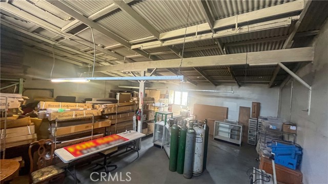 2837 E Imperial, Lynwood, California 90262, ,Commercial Sale,For Sale,2837 E Imperial,CRHD24171992