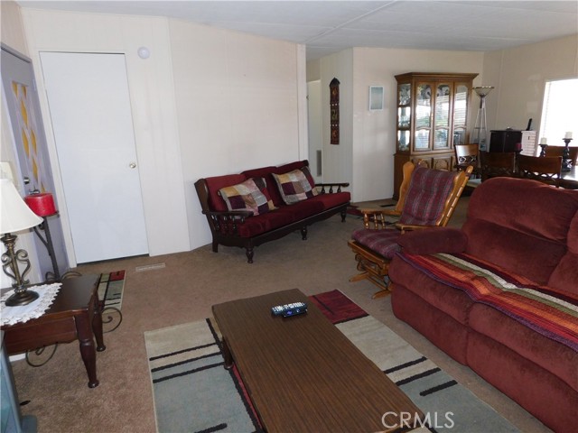 2200 W Wilson Street, Banning CA: https://media.crmls.org/medias/d432b2e8-547a-4d52-9811-ed33bdcfce8b.jpg