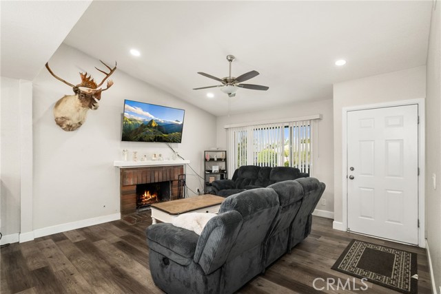Detail Gallery Image 22 of 32 For 343 N Aspen Ave, Rialto,  CA 92376 - 3 Beds | 2 Baths