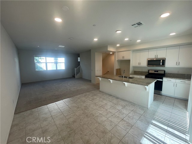 7816 Paxton Place, Rancho Cucamonga CA: https://media.crmls.org/medias/d4354282-aa5b-493f-a071-9765a4b3d318.jpg