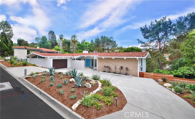 1305 Via Gabriel, Palos Verdes Estates, California 90274, 4 Bedrooms Bedrooms, ,2 BathroomsBathrooms,Residential,Sold,Via Gabriel,PV17125625