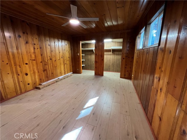 Detail Gallery Image 14 of 22 For 782 N Village, Crestline,  CA 92325 - 3 Beds | 1/1 Baths