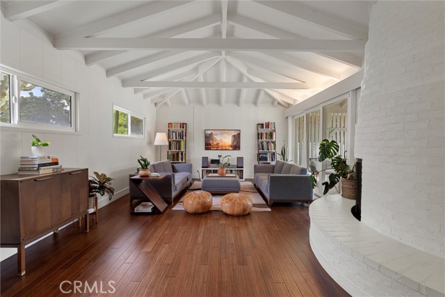 Detail Gallery Image 8 of 46 For 2528 French St, Santa Ana,  CA 92706 - 3 Beds | 3 Baths