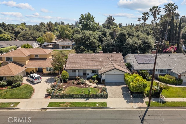 6644 Bianca Avenue, Van Nuys CA: https://media.crmls.org/medias/d437b3bc-7cab-4399-b36a-d2906eada74b.jpg