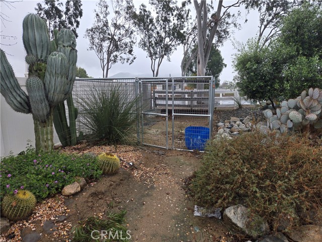 Detail Gallery Image 3 of 14 For 691 6th St, Norco,  CA 92860 - 2 Beds | 1 Baths