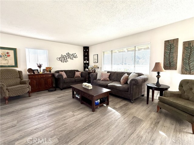 Detail Gallery Image 5 of 24 For 1226 Turquoise, Mentone,  CA 92359 - 2 Beds | 1 Baths