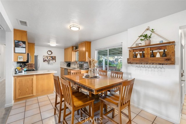 Detail Gallery Image 4 of 44 For 4760 Alamo Ave, Atascadero,  CA 93422 - 3 Beds | 2 Baths