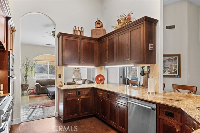 Detail Gallery Image 10 of 29 For 9966 Sunfish Cir, Paso Robles,  CA 93446 - 3 Beds | 2 Baths