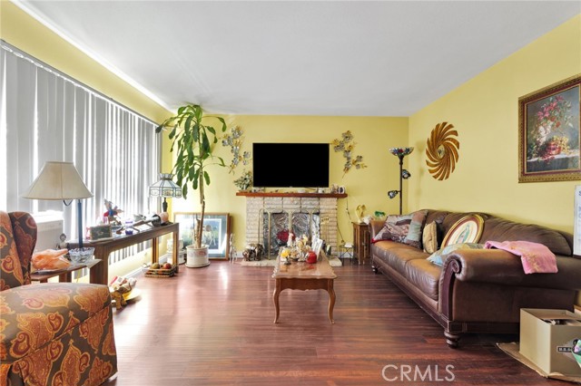 Detail Gallery Image 6 of 27 For 858 Coral, Hemet,  CA 92543 - 2 Beds | 2 Baths