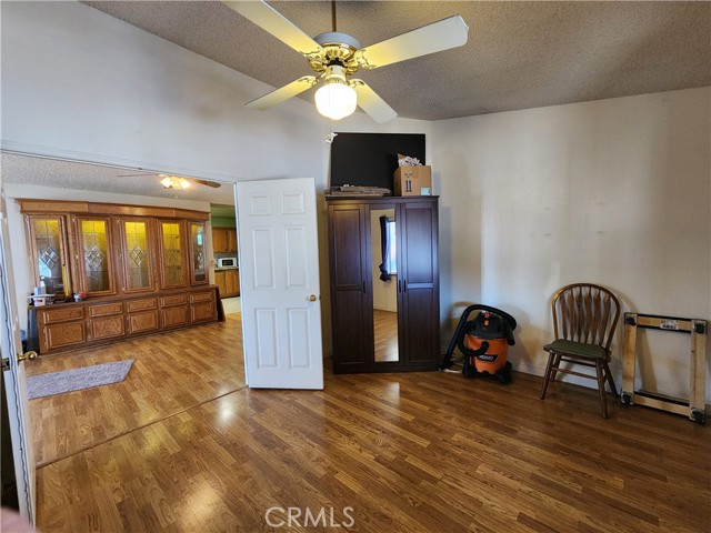 Detail Gallery Image 10 of 15 For 19361 Brookhurst #83,  Huntington Beach,  CA 92646 - 3 Beds | 2 Baths